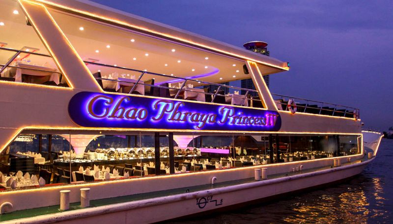 dinner cruise by chao phraya princess